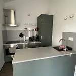 Dom wakacyjny Auszeit Mit Sauna Schwarz (Mecklenburgische Seenplatte)
