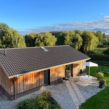 Holiday home Auszeit Mit Sauna Schwarz