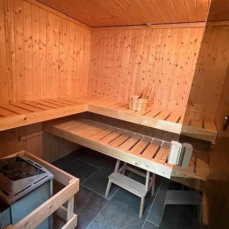 Auszeit Mit Sauna Schwarz