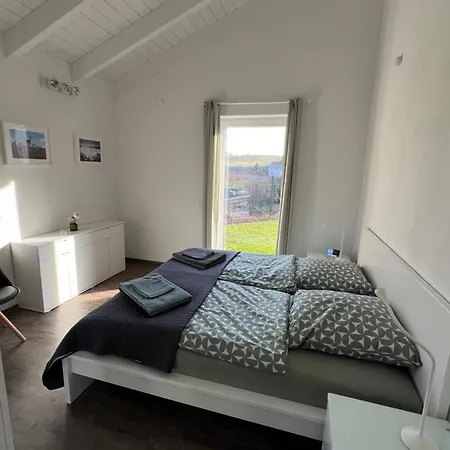 Дом отдыха Auszeit Mit Sauna Schwarz (Mecklenburgische Seenplatte)